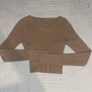 long sleeve crop-top. size small, great condition